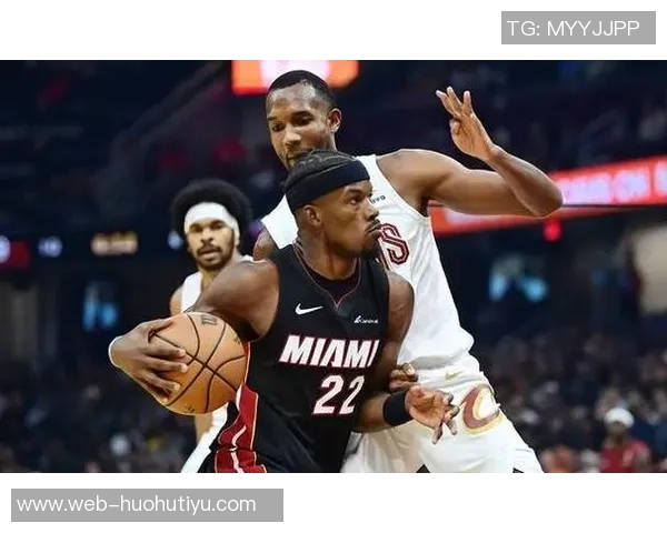 哈克斯替补出彩12投9中高效贡献19分5助攻2抢断助力球队胜利 哈克斯替补出彩12投9中高效贡献19分5助攻2抢断助力球队胜利